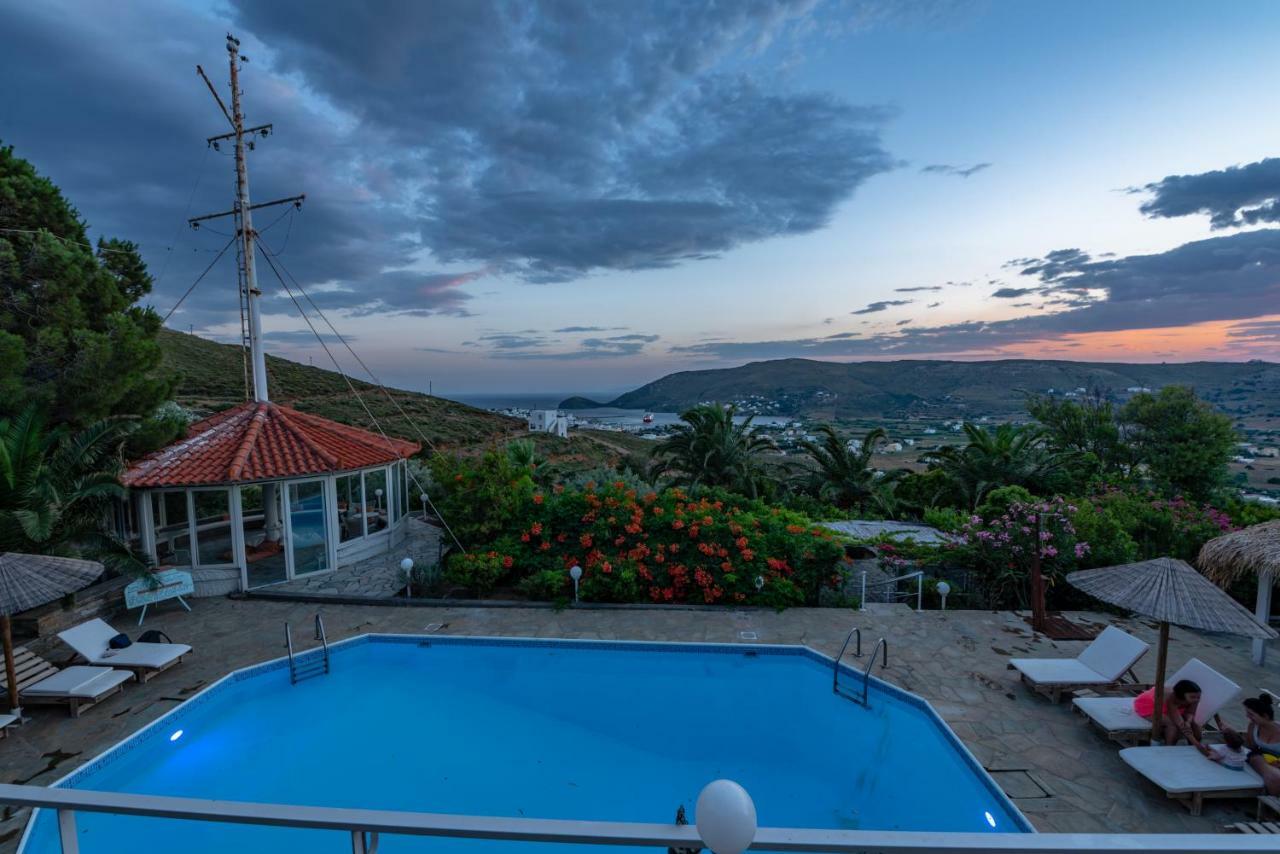 Kymothoi Rooms & Pool Bar Gavrio Buitenkant foto