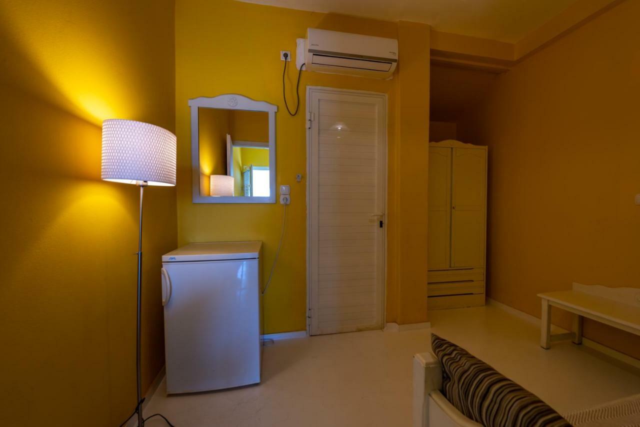 Kymothoi Rooms & Pool Bar Gavrio Buitenkant foto