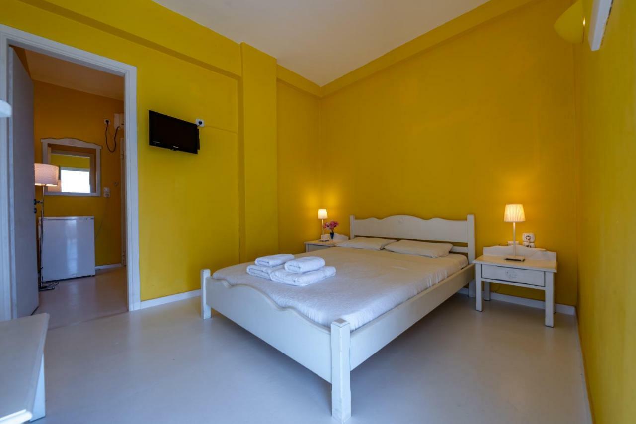 Kymothoi Rooms & Pool Bar Gavrio Buitenkant foto