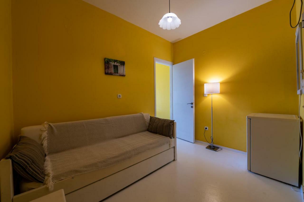 Kymothoi Rooms & Pool Bar Gavrio Buitenkant foto