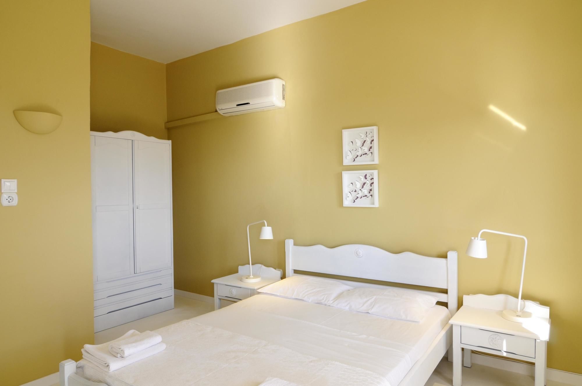 Kymothoi Rooms & Pool Bar Gavrio Buitenkant foto